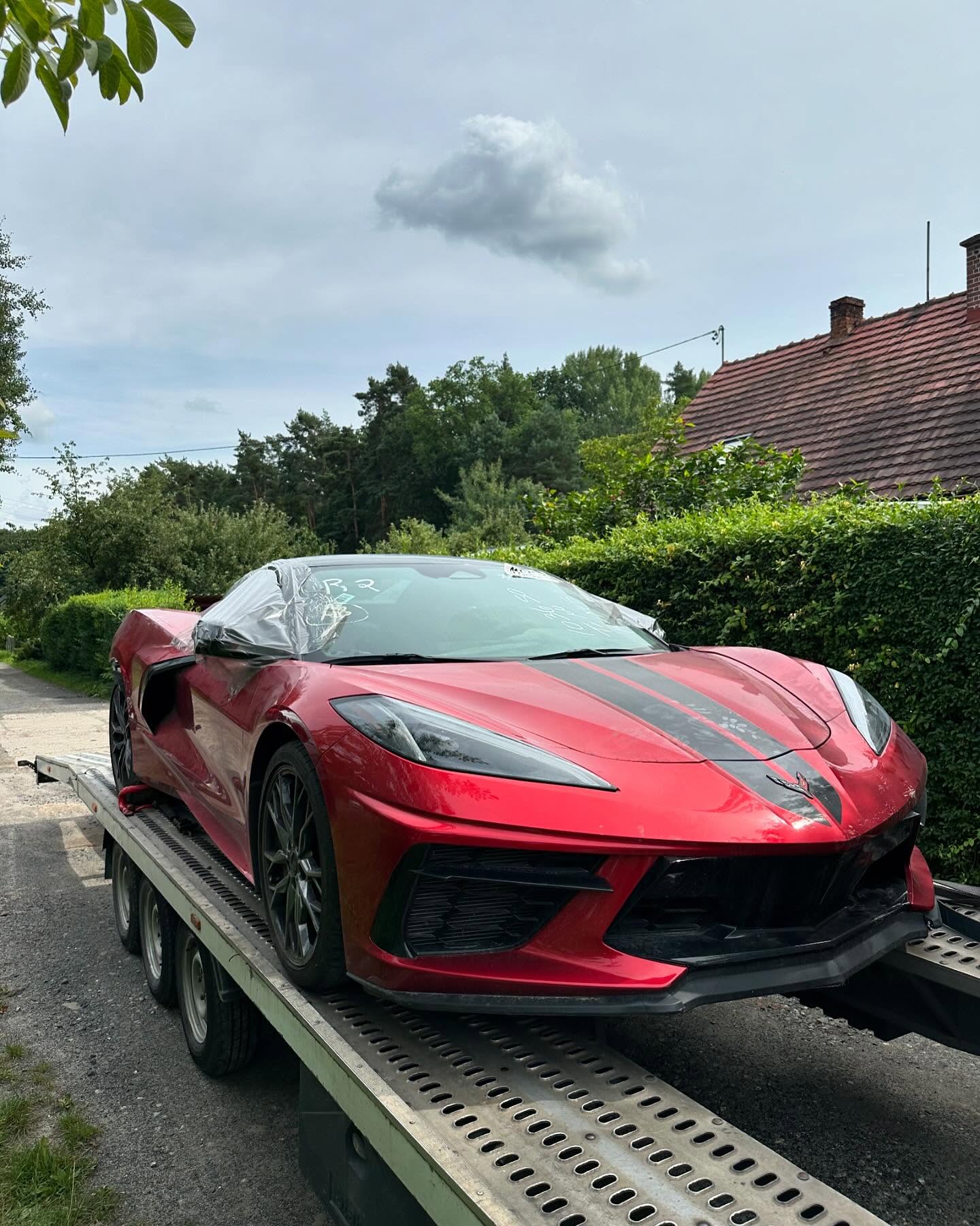 Chevrolet Corvette C8 Stingray na lawecie